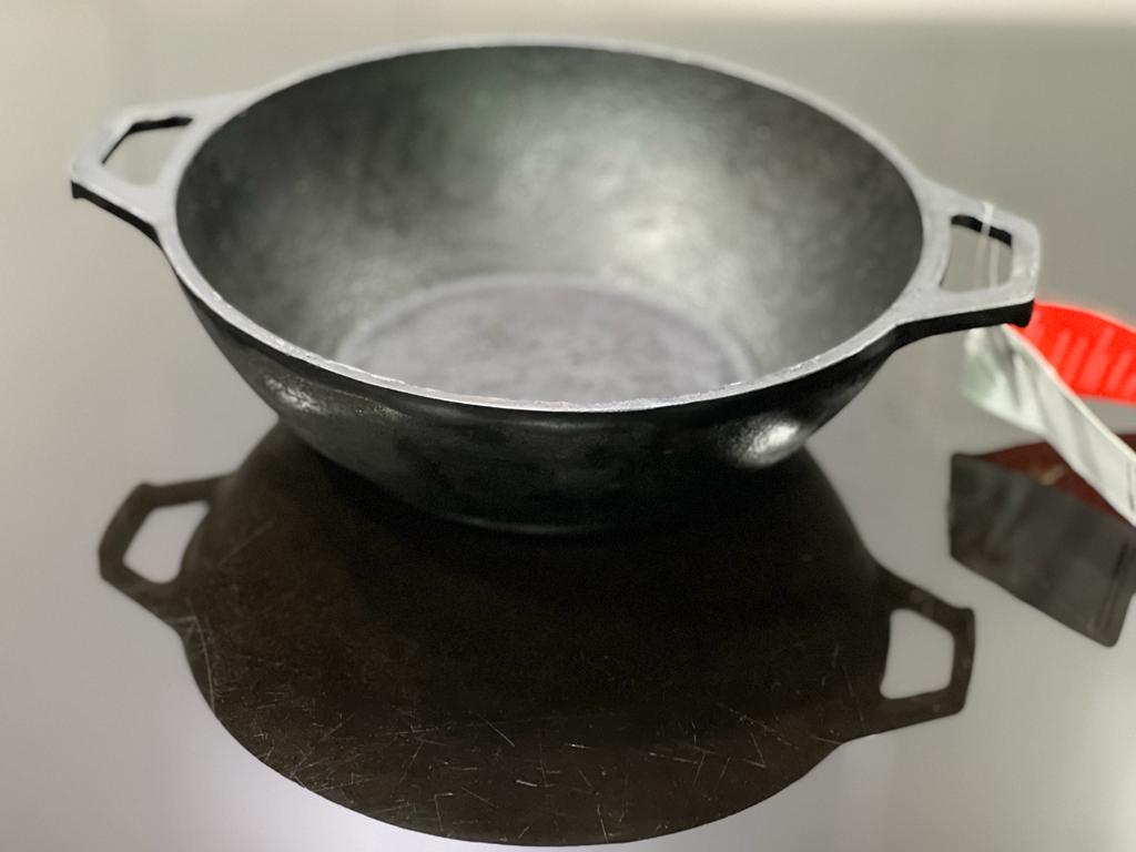 Wok 9" (23 cm) Cast Iron Krucible Kitchen