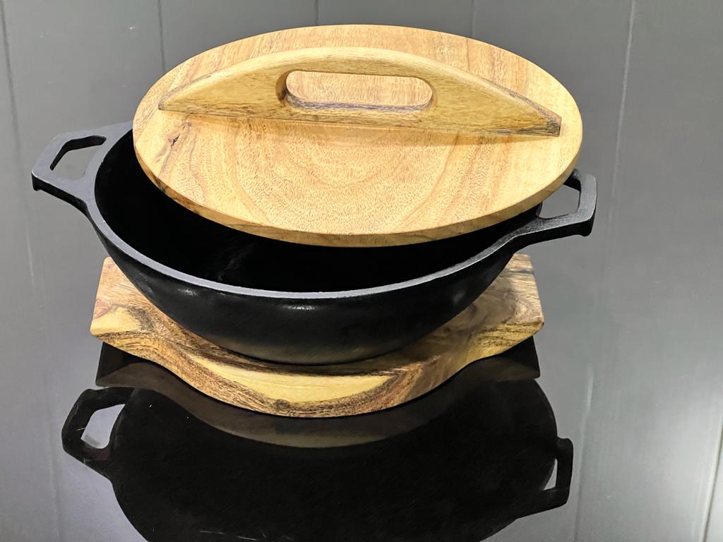 Wok 9" (23 cm) Cast Iron Krucible Kitchen