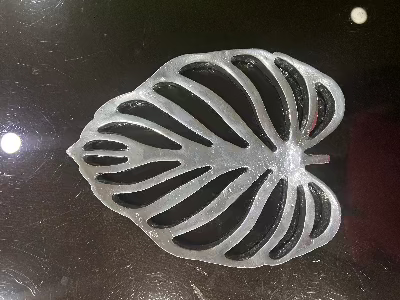 Cast Iron Leaf 9 Inches Decor