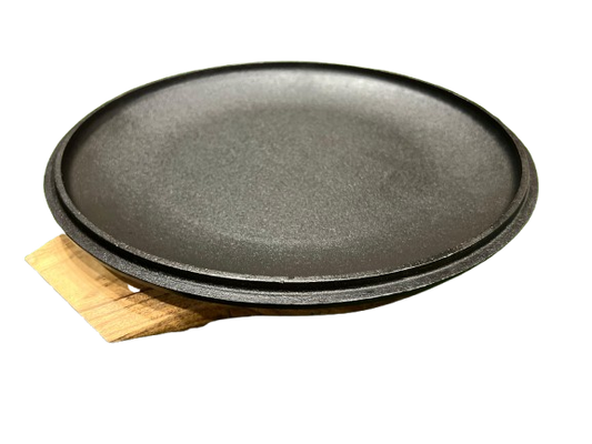 Sizzler 12.5" (31 CM) Round 2in1, Cast Iron Krucible Kitchen